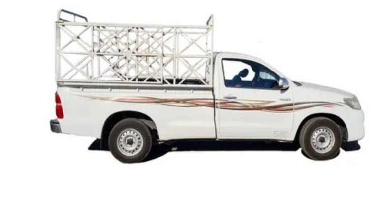 24/7 pick-up truck rental availability in Al Quoz